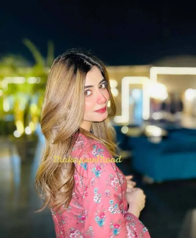 Jhanvi Indian housewife escort in Noida (4)