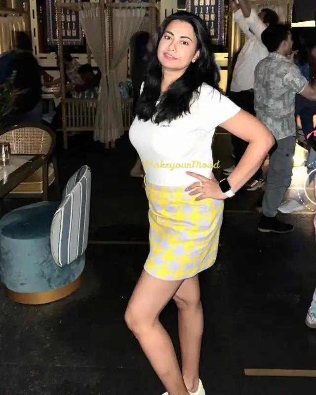 Lovely Female Mahipalpur Escorts Delhi call girl
